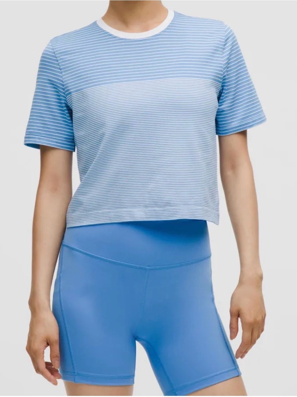 BRAND NEW W TAGS LULULEMON TEE